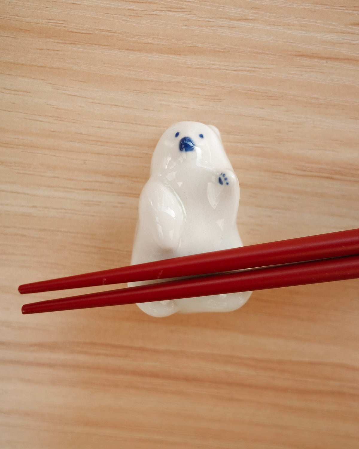 WS PREORDER Hi Bear Chopstick Rest
