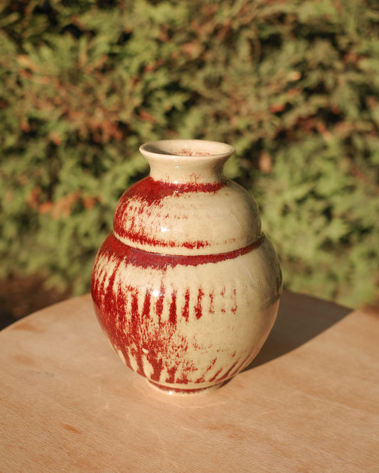 Acorn Vase 14